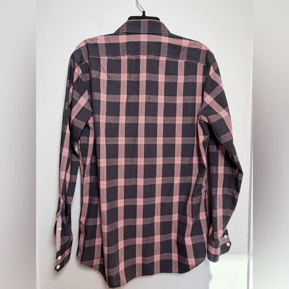 Banana Republic Men’s Plaid Non Iron Slim Fit Button Down - Size Medium